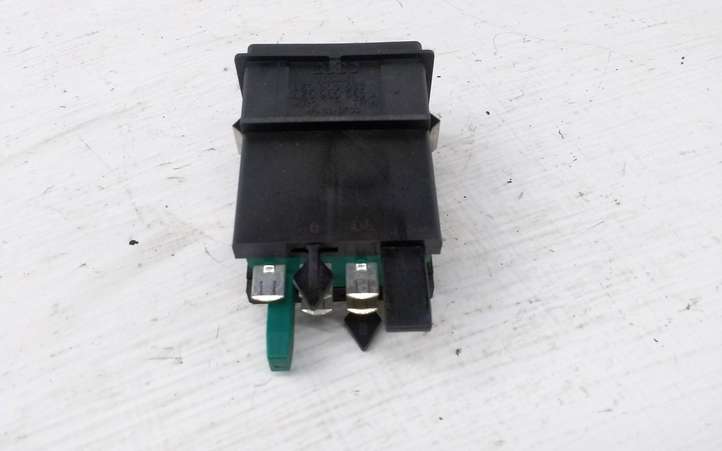 Audi A8 (2005 - 2007)  4E0963563A Включатель обогрева