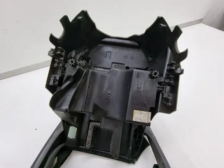 BMW 5 F10 F11 (2009 - 2016) 9188869 Обшивка рулевой колонки — фото 3