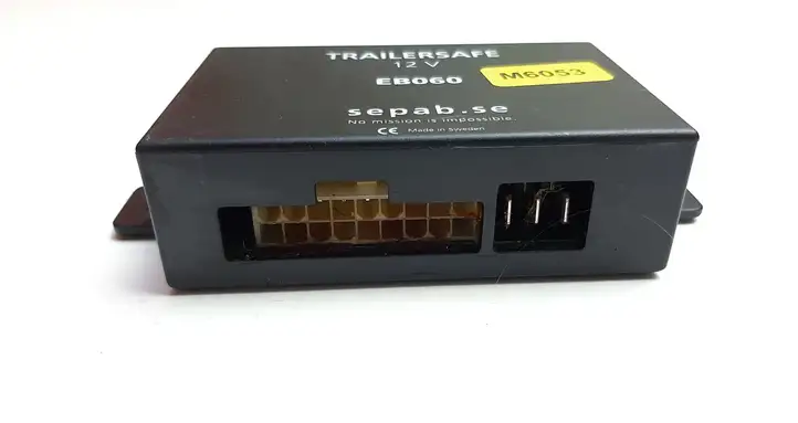 Mitsubishi Outlander (2001 - 2007) EB060 Блок управления фаркопом — фото 2