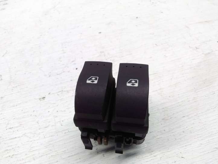 Opel Vivaro (2006 - 2014)  015085A Кнопка стеклоподъемников