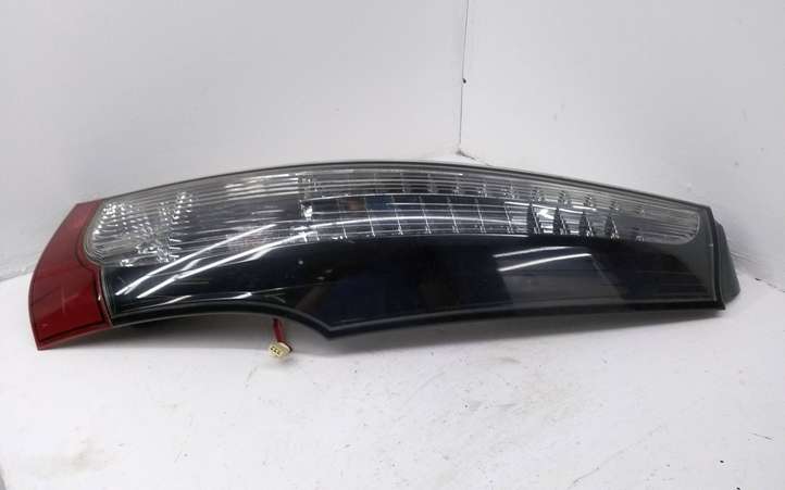 Mitsubishi Grandis (2003 - 2012)  22087642 Задний фонарь в кузове