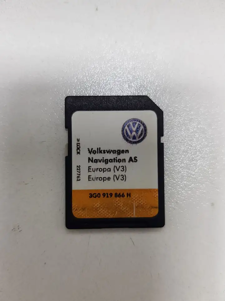 Volkswagen PASSAT B8 (2015 - ) 3Q0035874A Магнитола / мультимедийная система — фото 3
