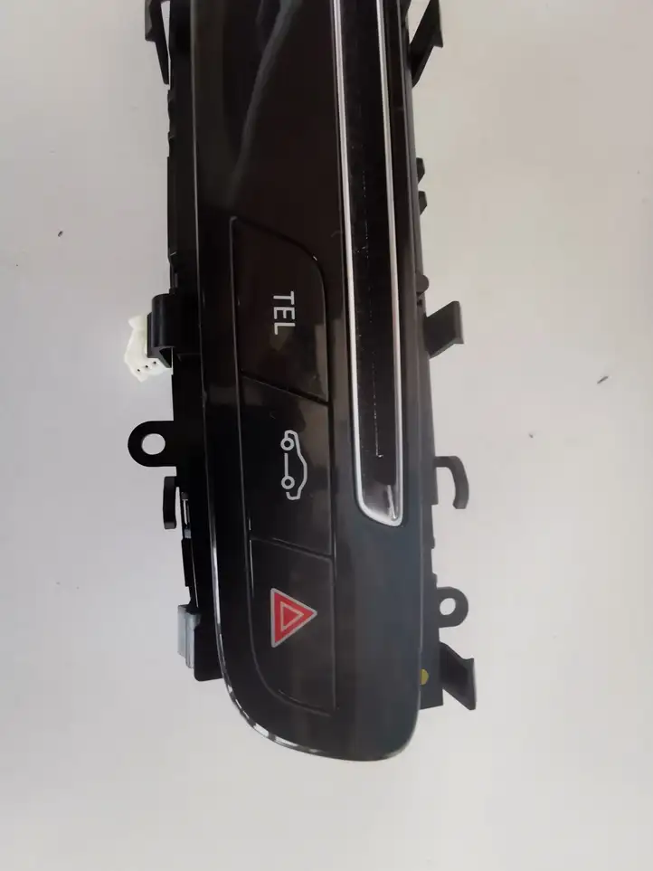 Mercedes-Benz C W205 (2014 - 2021) A2059055201 Контроллер мультимедийной системы — фото 2