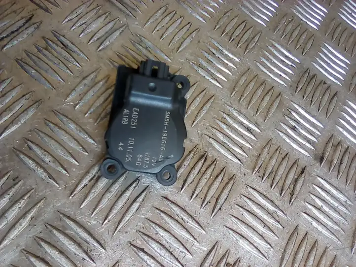 Ford Focus (2005 - 2008) 3M5H19E616AB Двигатель задвижки потока воздуха — фото 1