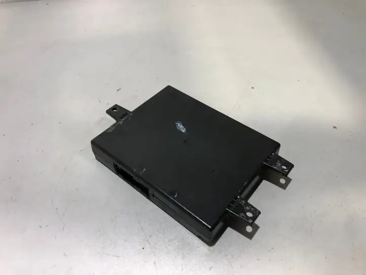 Volkswagen PASSAT B6 (2005 - 2010) 3C0035729E Блок GSM — фото 2