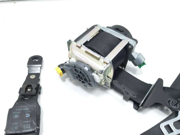 Volvo S60 (2010 - 2013)  39818843 Передний ремень безопасности