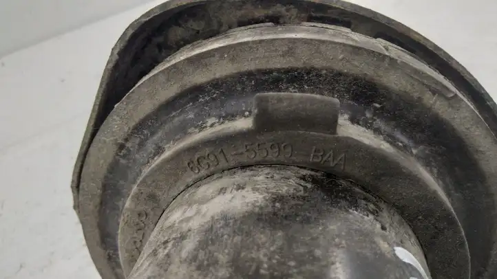 Volvo XC70 (2013 - 2016) 6G915599BAA Резиновая опора пружины — фото 7