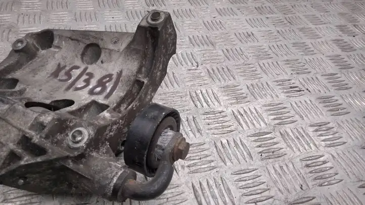 BMW X5 E53 (1999 - 2006) 64557786708 Кронштейн двигателя — фото 5