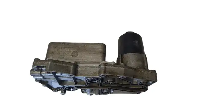 Land Rover Range Rover L322 (2009 - 2012) 6740273616 Кронштейн масляного фильтра — фото 2