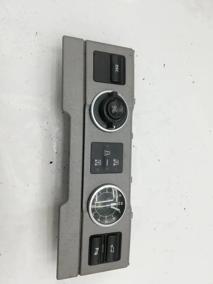 Land Rover Range Rover L322 (2002 - 2005) 6213690178501 Другая деталь консоли (туннеля) — фото 1