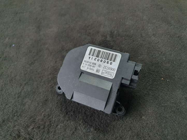 Opel Vectra (2002 - 2005)  1000025010 Двигатель задвижки потока воздуха