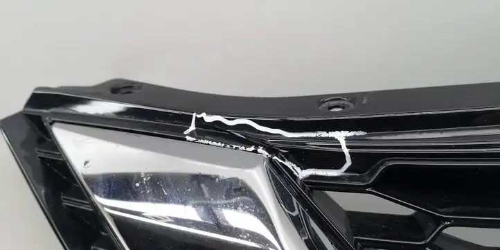 Nissan Qashqai (2013 - 2017) 62257HV10A Верхняя решетка радиатора — фото 2
