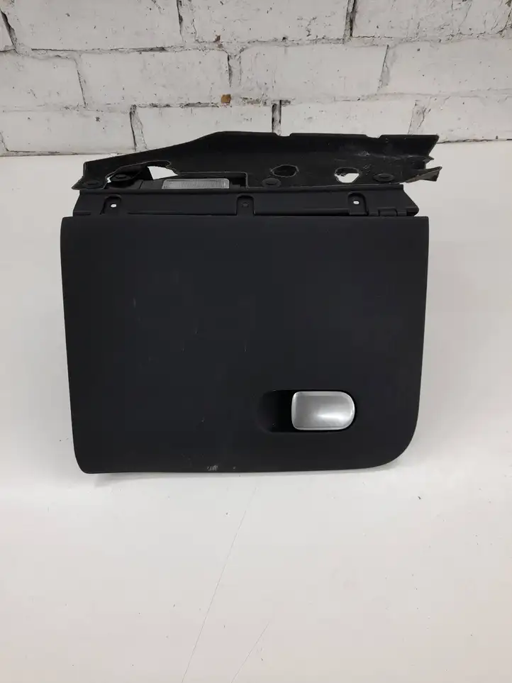 Citroen C3 Picasso (2010 - 2017) 9683170577 Бардачок в сборе — фото 1