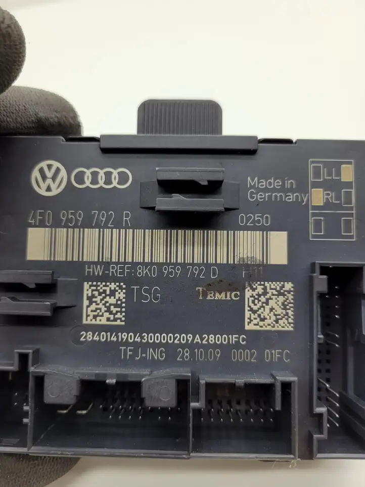 Audi A6 S6 C6 4F (2008 - 2011) 4F0959792R Блок управления дверью — фото 2