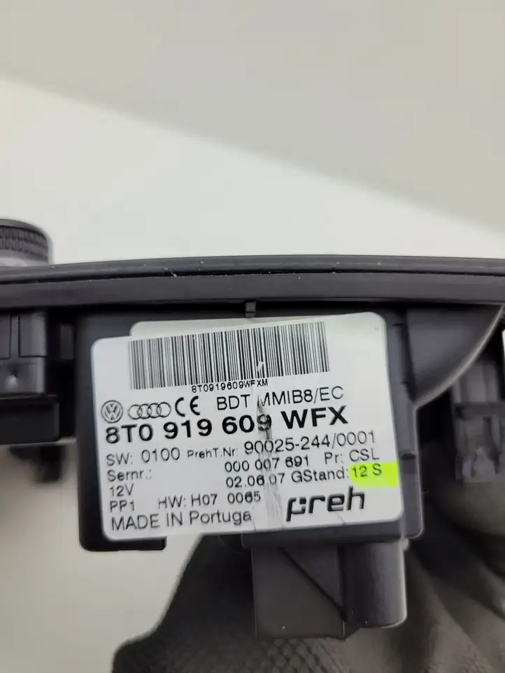 Audi A5 8T 8F (2007 - 2011) 8T0919609WFX Контроллер мультимедийной системы — фото 7
