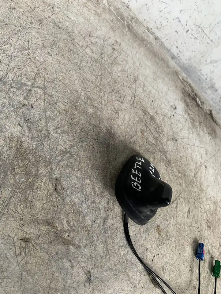 Volkswagen Beetle A5 (2011 - 2018) 3c0035507 GPS антенна — фото 3