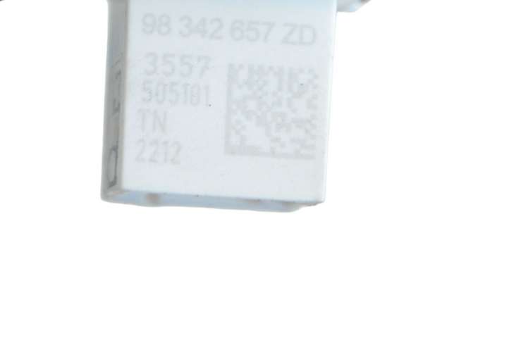 Citroen C4 (2016 - )  98342657ZD Кнопка крюка в багажнике