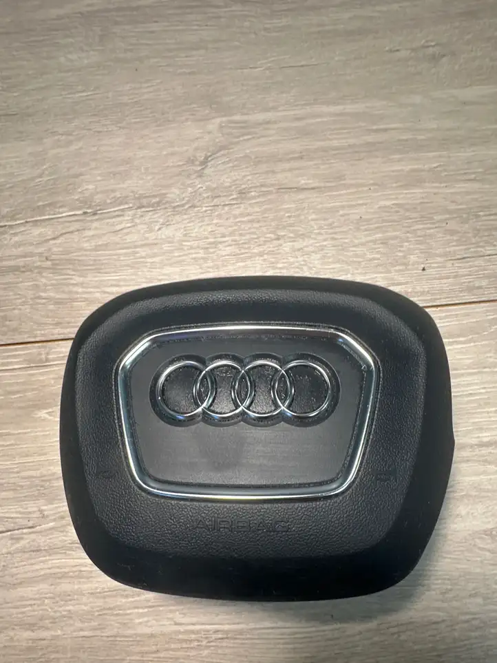 Audi A4 S4 B9 (2015 - 2019) 8W0880201AD Подушка безопасности руля — фото 1