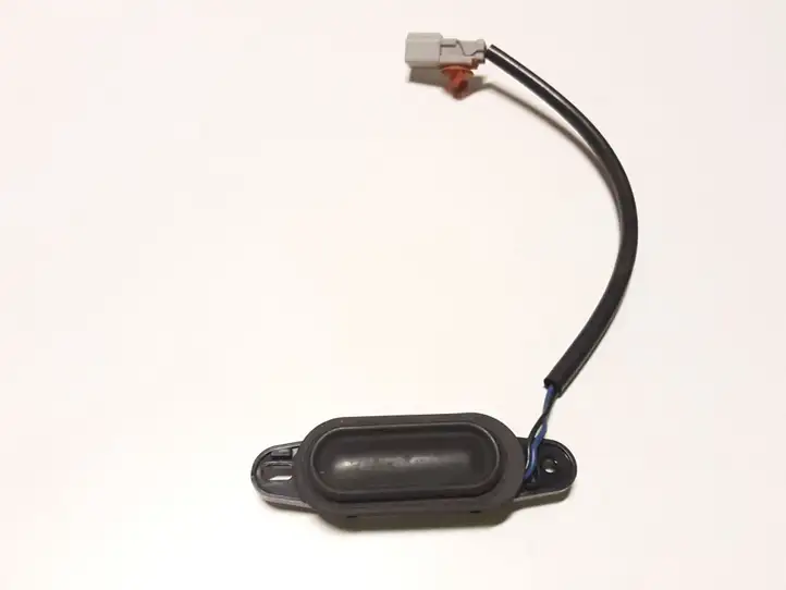 Honda CR-V (2006 - 2009) 7111 Кнопка закрытия крышки багажника — фото 1