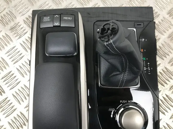 Lexus GS250 300 350 300h 450h (2011 - 2015) 5880430E70 Рамка рычага КПП — фото 4