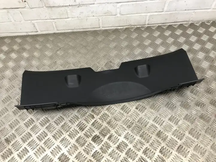 Toyota Yaris (2014 - 2019) 583870D090 Отделка порога багажника — фото 3