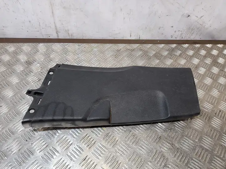 Audi A3/S3 8V (2012 - 2016) 8V5867239 Нижняя обшивка стойки B — фото 1