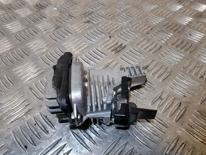 Audi A3/S3 8V (2012 - 2016) 18156602R Реле дневных фонарей — фото 4