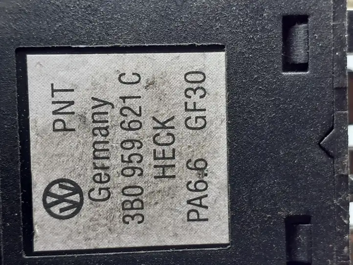 Volkswagen PASSAT B5.5 (2001 - 2005) 3B0959621C Кнопка обогрева стекла — фото 3
