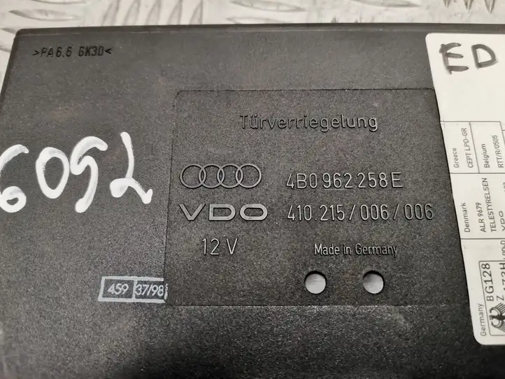 Audi A6 S6 C5 4B (1997 - 2001) 4B0962258E Модуль комфорта — фото 3