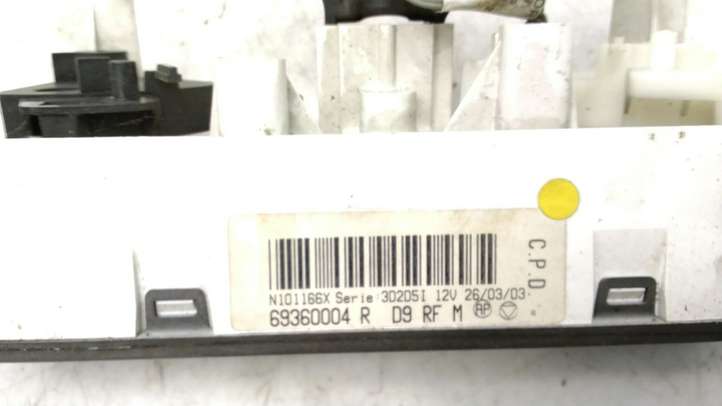 Peugeot 406 (1999 - 2006)  69360004 Блок управления кондиционера воздуха / климата/ печки (в салоне)