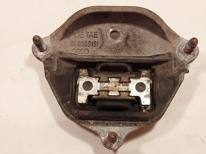 Audi A4 S4 B8 8K (2007 - 2011) 8K0399151 Подушка КПП — фото 1