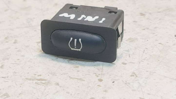 Mini One Cooper R50-53 (2000 - 2012)  61316909518 Кнопка сброса давления в шинах