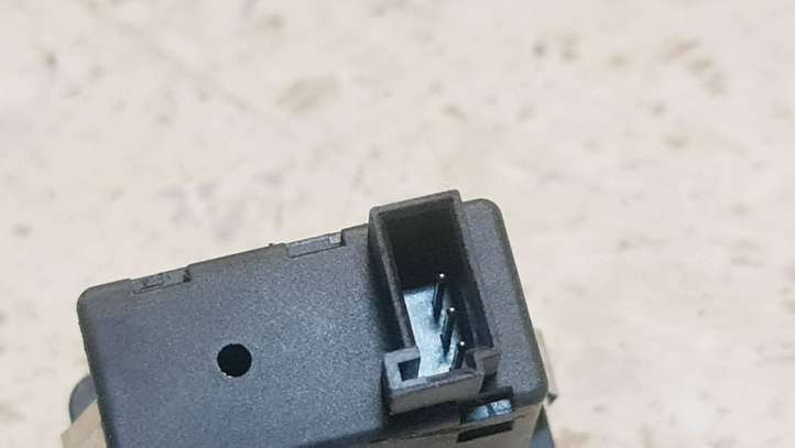 Mini One Cooper R50-53 (2000 - 2012)  61316909518 Кнопка сброса давления в шинах