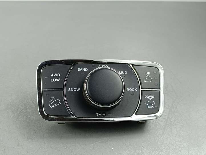 Jeep Grand Cherokee (2010 - 2021)  P68258736AA Включатель регулировки высоты / жесткости ходовой части
