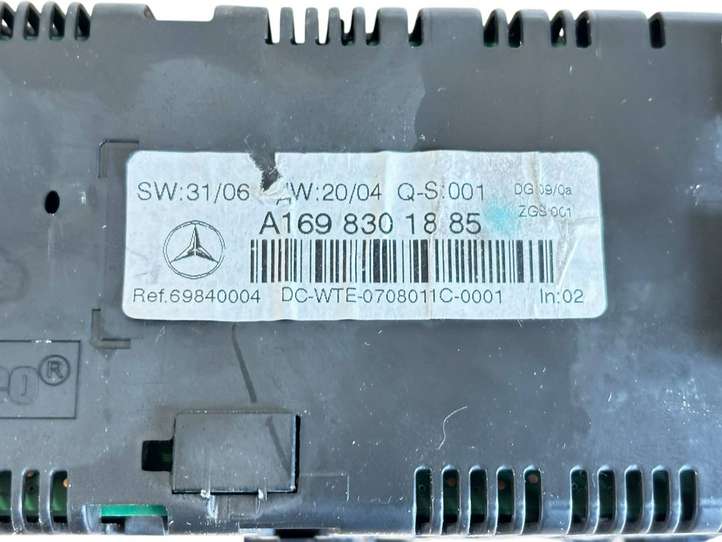 Mercedes-Benz B-class W245 (2005 - 2008)  A1698301885 Блок управления кондиционера воздуха / климата/ печки (в салоне)