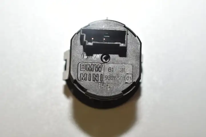 BMW M6 F06/F12/F13 (2012 - 2018) 9326501 Включатель надувной подушки для пассажира — фото 4