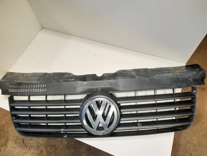 Volkswagen Transporter - Caravelle T5 (2003 - 2009) 7H0807101 Верхняя решетка радиатора — фото 1