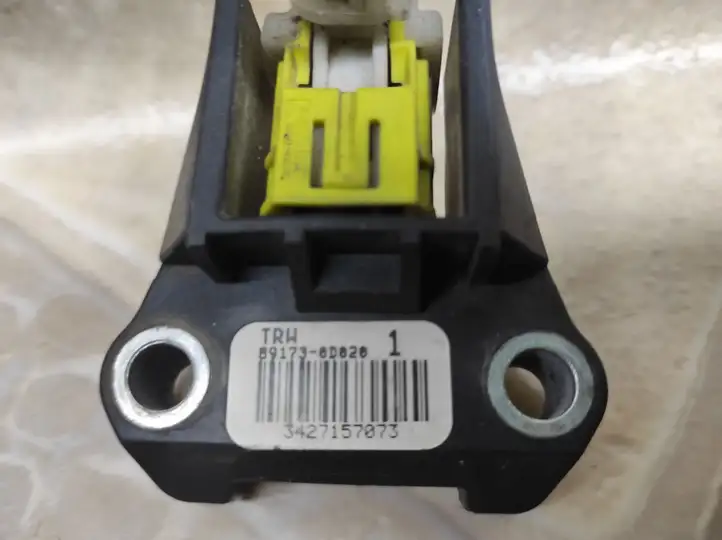 Toyota Yaris (2005 - 2009) 891730D020 Датчик удара SRS — фото 2