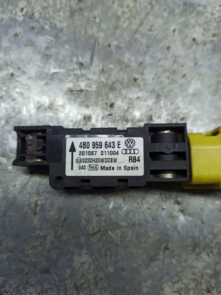 Volkswagen Touareg I (2002 - 2010) 4B0959643E Датчик удара SRS — фото 2
