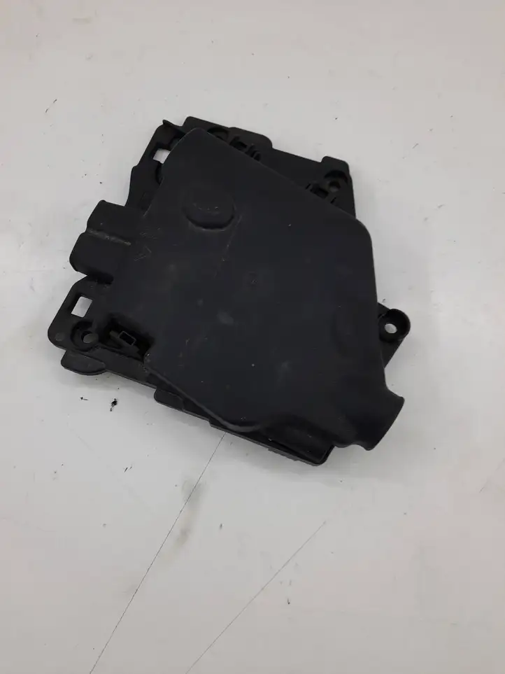 Citroen C3 Picasso (2010 - 2017) 9801148380 Блок предохранителей — фото 1
