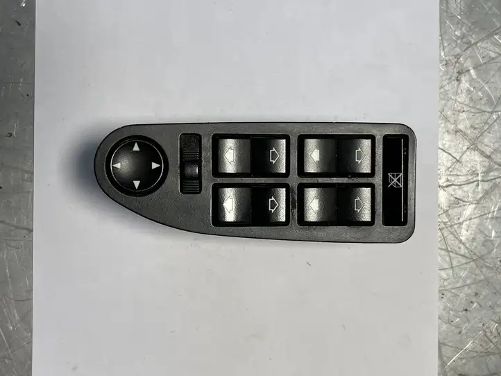 BMW 5 E39 (1996 - 2003) 6904306 Кнопка стеклоподъемников — фото 1