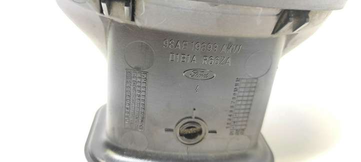 Ford Focus (1998 - 2004)  98AB19893AK Центральный дефлектор