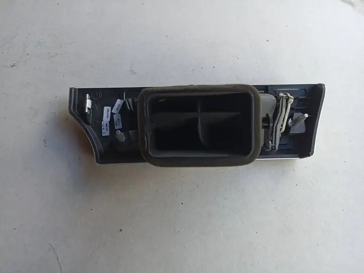 BMW 3 E90 E91 (2005 - 2012) 144821 Боковой воздушный дефлектор — фото 2