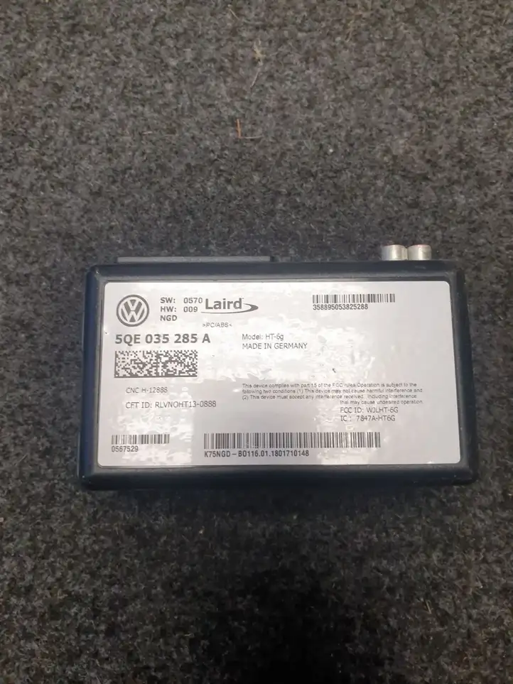 Volkswagen Jetta USA (2019 - ) 5QE035285A Блок GSM — фото 1