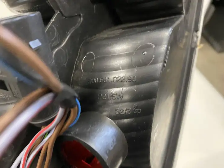 Porsche 911 997 (2004 - 2013) 06210189006 Задний фонарь в кузове — фото 11