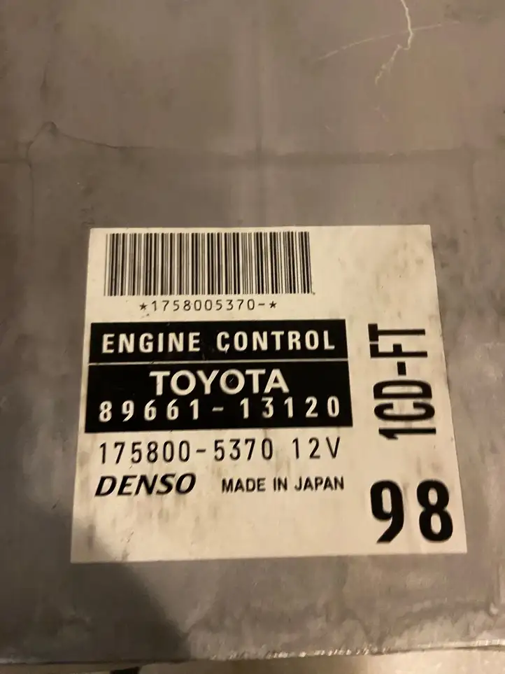 Toyota Corolla Verso E121 (2001 - 2004) 8966113120 Блок управления двигателем (ЭБУ) — фото 2