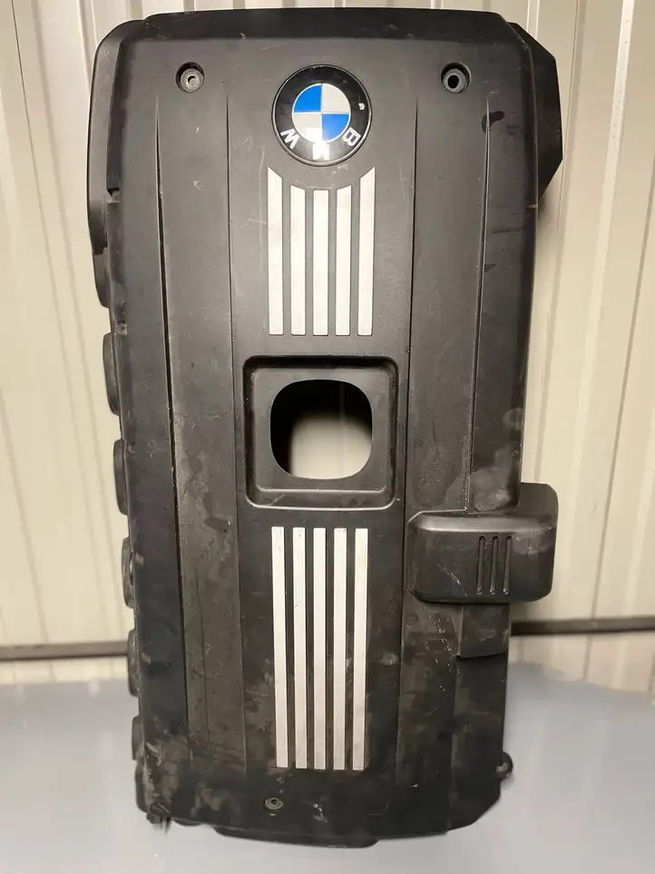 BMW 3 E92 E93 (2005 - 2014) 7555338 Крышка двигателя декоративная — фото 1