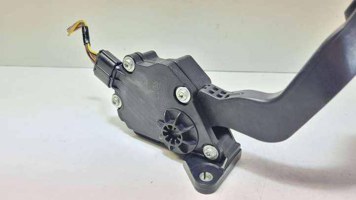 Mazda CX-7 (2006 - 2009)  K42387360 Педаль акселератора