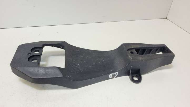 Mazda CX-7 (2006 - 2009)  EG2172412 Кронштейн