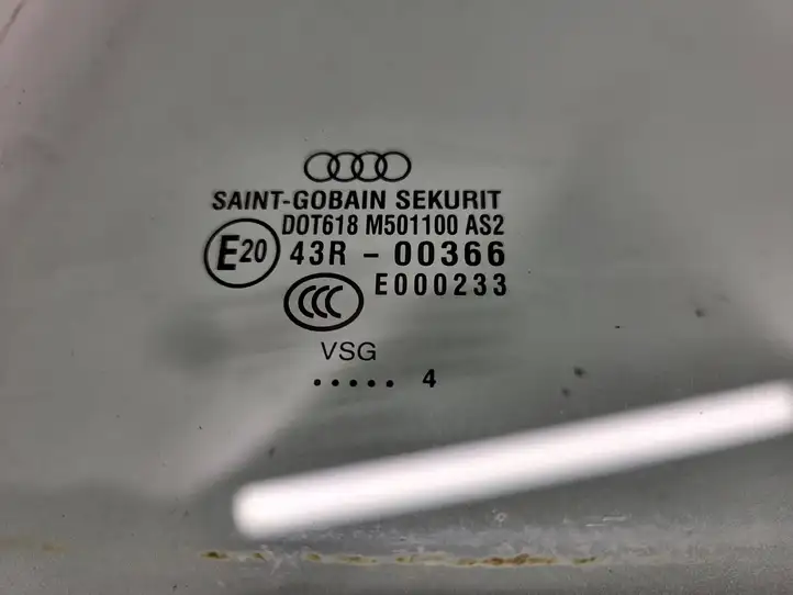 Audi A8 S8 D3 4E (2002 - 2005) 4E0845231A Стекло задней двери — фото 3